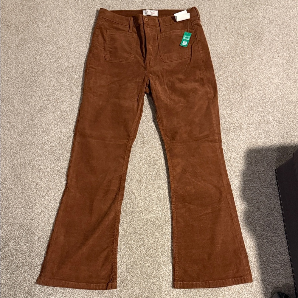 GAP High Rise Corduroy Pants in Brown